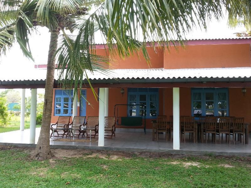 Serenity Lake Resort Yala Tissamaharama Eksteriør billede